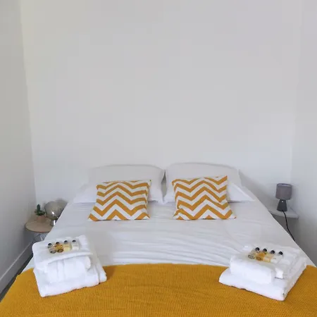 Апартаменты Joli Duplex Proche Hyper Centre Руан