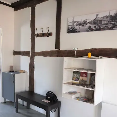 Апартаменты Joli Duplex Proche Hyper Centre Руан