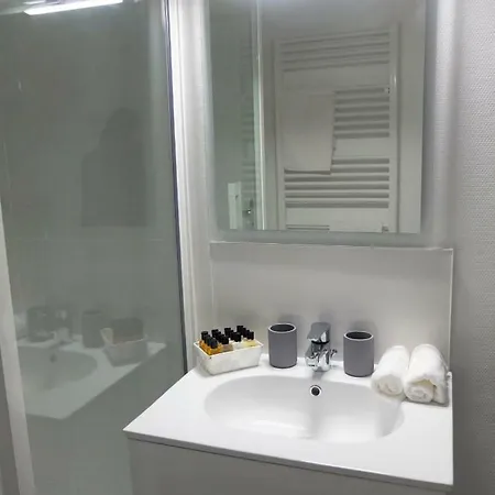 Joli Duplex Proche Hyper Centre Апартаменты *